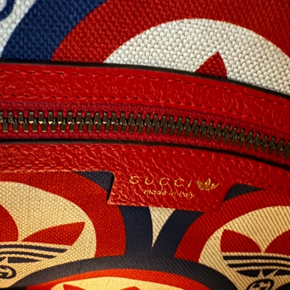 NEW Gucci X Adidas Red Shoulder Bag - Picture 6 of 9